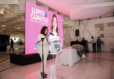 Lupita Cuautle presenta la agenda de competitividad