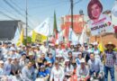 Roxana Luna visita fraccionamientos de Santiago Momoxpan
