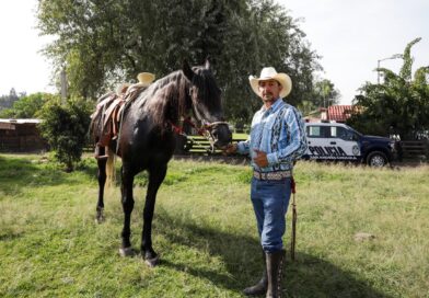 Cabalgata por festividades de la Fiesta Patronal y Revolución Mexicana