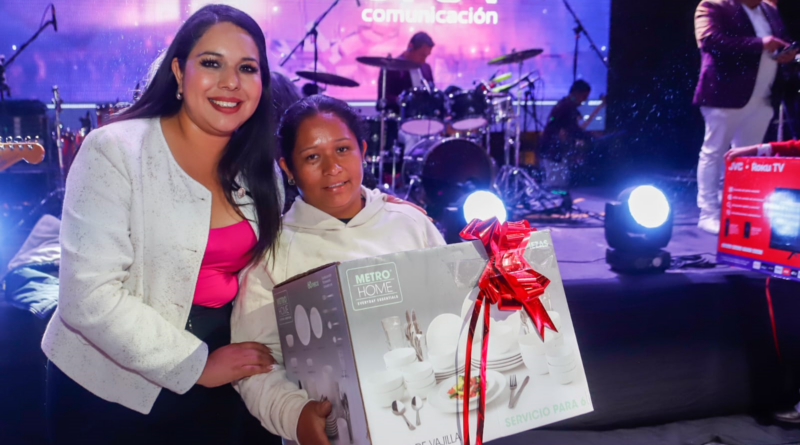 Celebran en grande a las mamás, con la Fiesta Magnifica