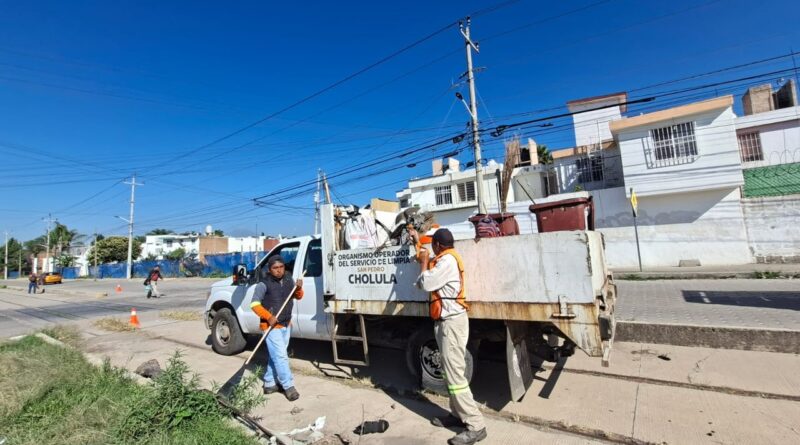 Avanza con éxito el programa «barriendo tu calle» en el barrio de Jesús Tlatempa