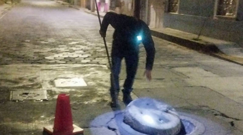 SOSAPACH atiende fuga de agua potable en el Barrio de Santiago Mixquitla
