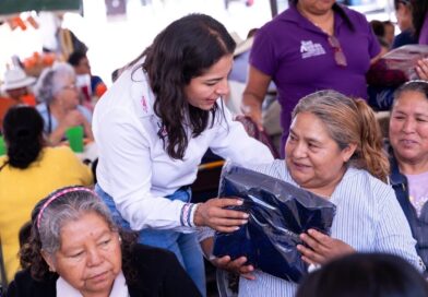 Celebra Lupita Cuautle a las personas adultas mayores de San Andrés Cholula
