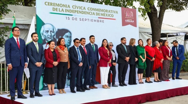 Realizan ceremonia conmemorativa de la Independencia de México