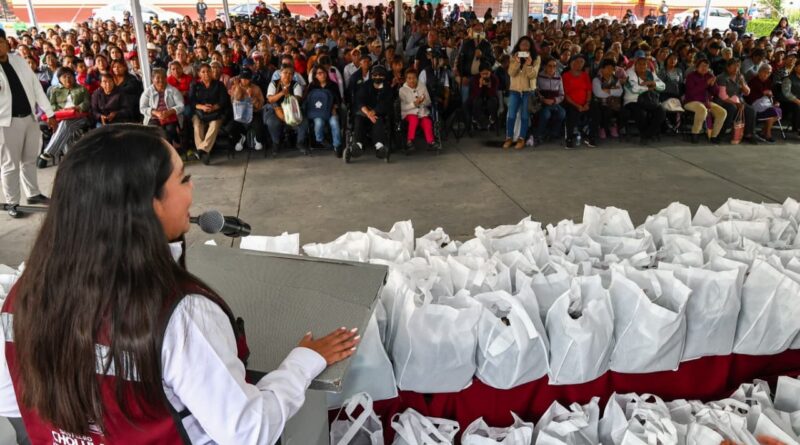 Impulsa Tonantzin Fernández el programa Nutrición con Amor en San Pedro Cholula