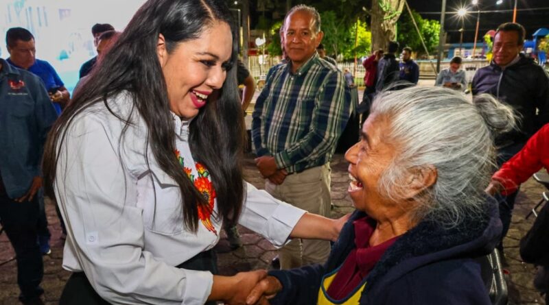 Presenta Tonantzin Fernández Informe de gobierno en San Gregorio Zacapechpan